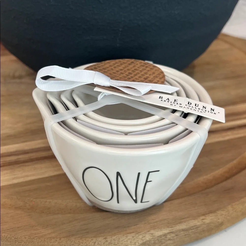 Rae Dunn Measuring Cups..